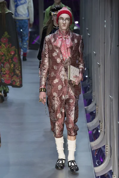 Look 103